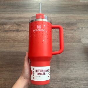 NWT Stanley Valentine’s Day Flowstate Quencher 40oz Tumbler – Ruby Roses